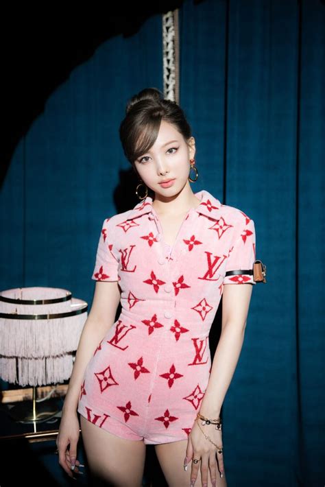 nayeon louis vuitton outfit|nayeon in louis.